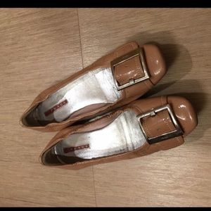 Prada nude flat